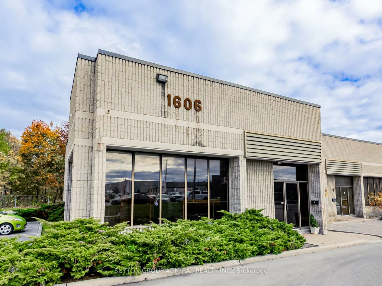 1606, Sedlescomb, Dixie, Mississauga