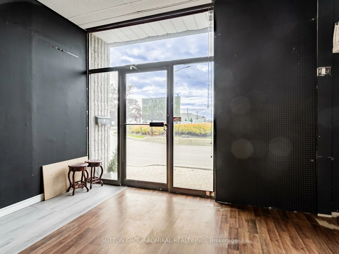 1606, Sedlescomb, Dixie, Mississauga