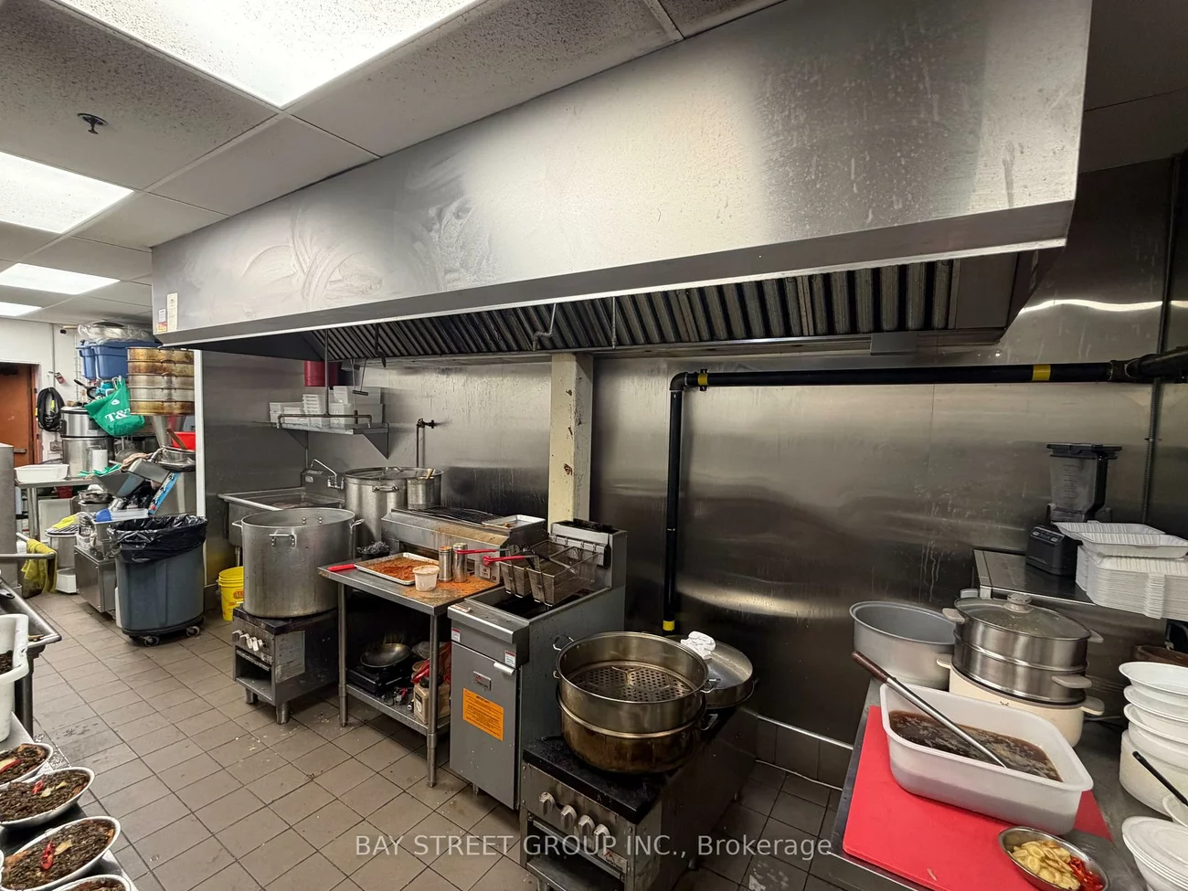 888, Dundas, Dixie, Mississauga