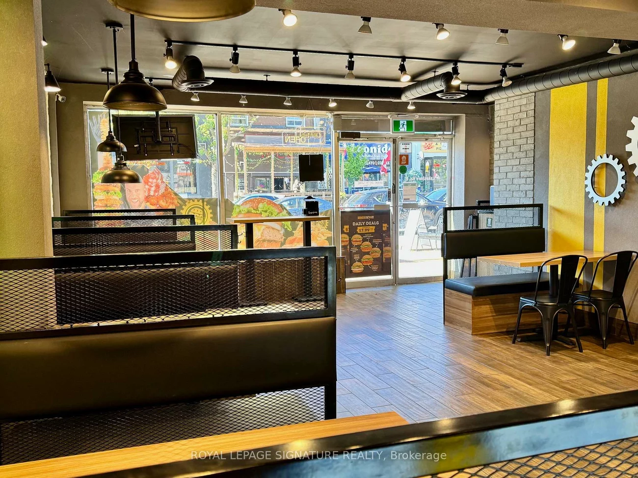 47, Lakeshore, Port Credit, Mississauga