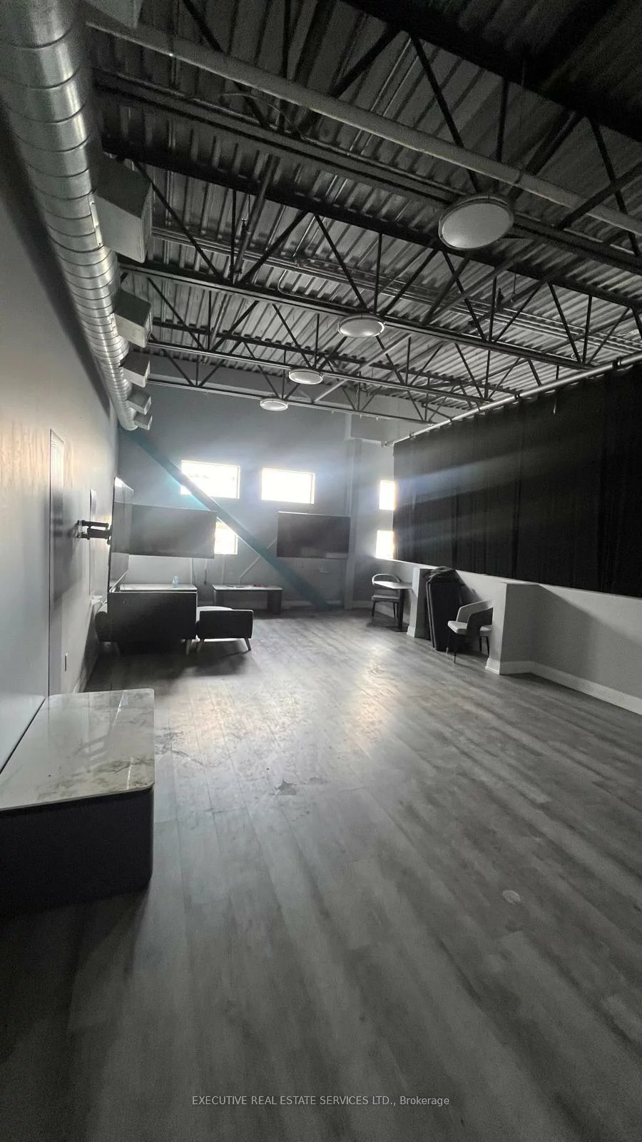 1065, Canadian, Northeast, Mississauga