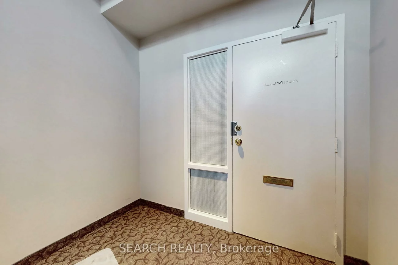 42, Village, City Centre, Mississauga