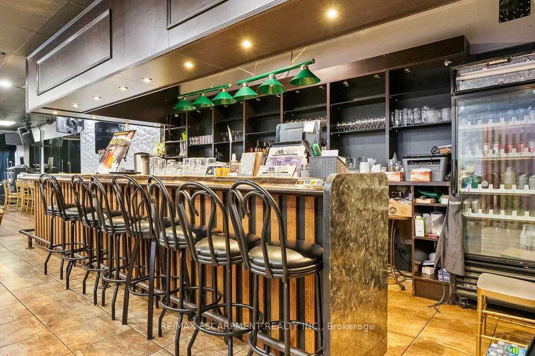 833, Westlock, Erindale, Mississauga