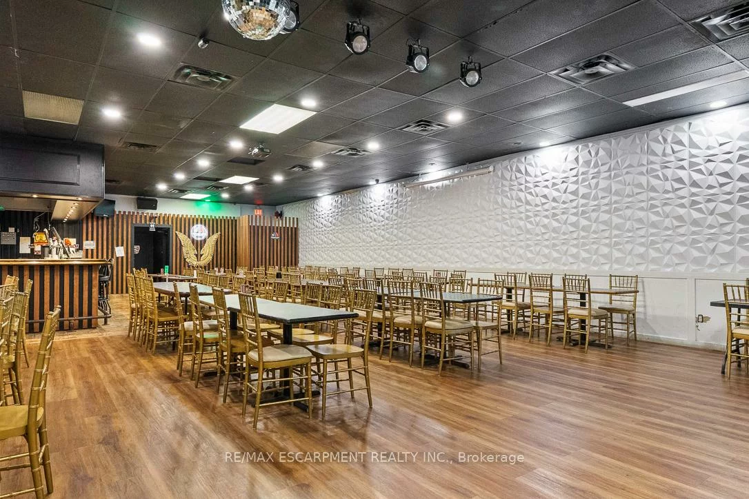 833, Westlock, Erindale, Mississauga