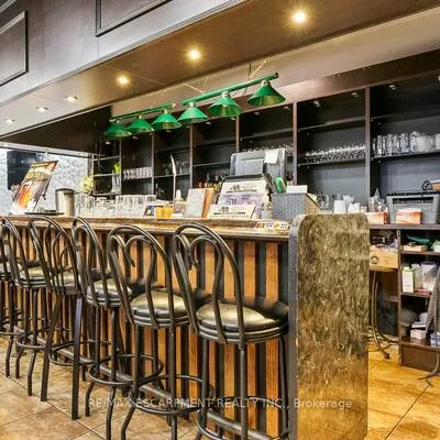 833, Westlock, Erindale, Mississauga