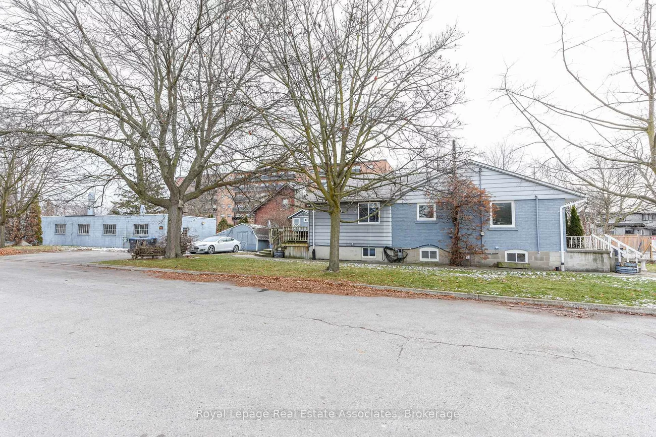 1089, Seneca, Port Credit, Mississauga