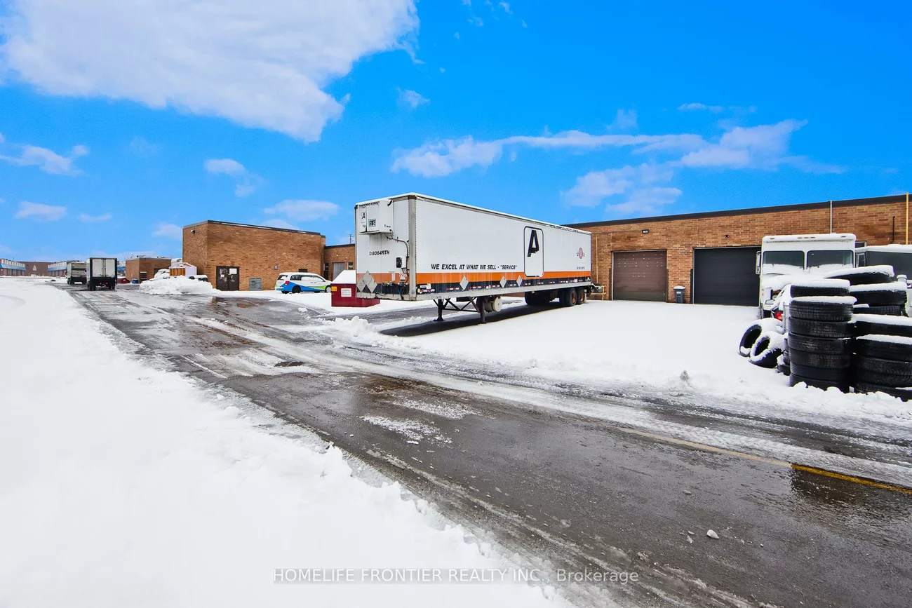 1077, Britannia, Northeast, Mississauga