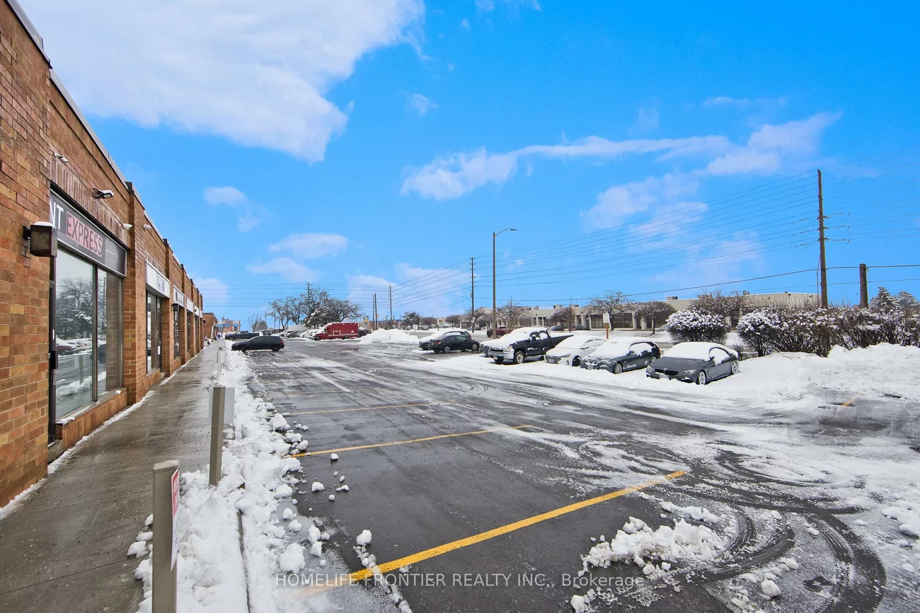 1077, Britannia, Northeast, Mississauga