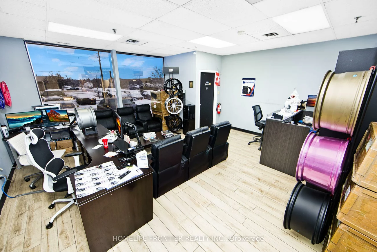 1077, Britannia, Northeast, Mississauga