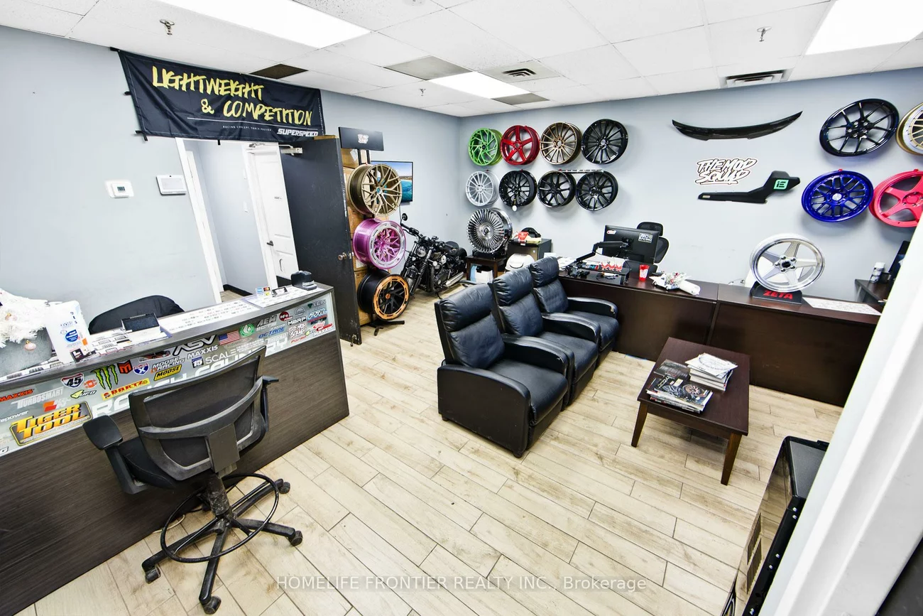 1077, Britannia, Northeast, Mississauga