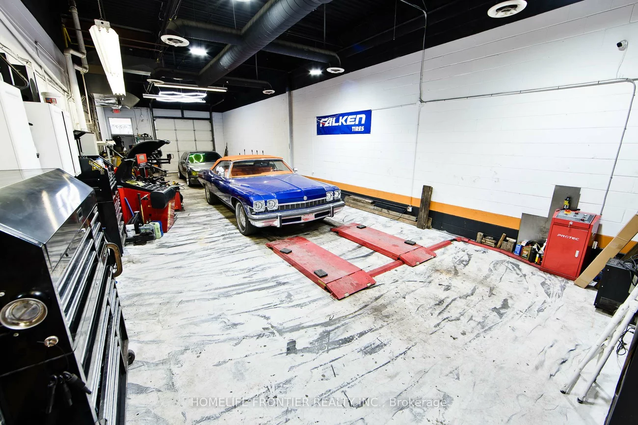 1077, Britannia, Northeast, Mississauga