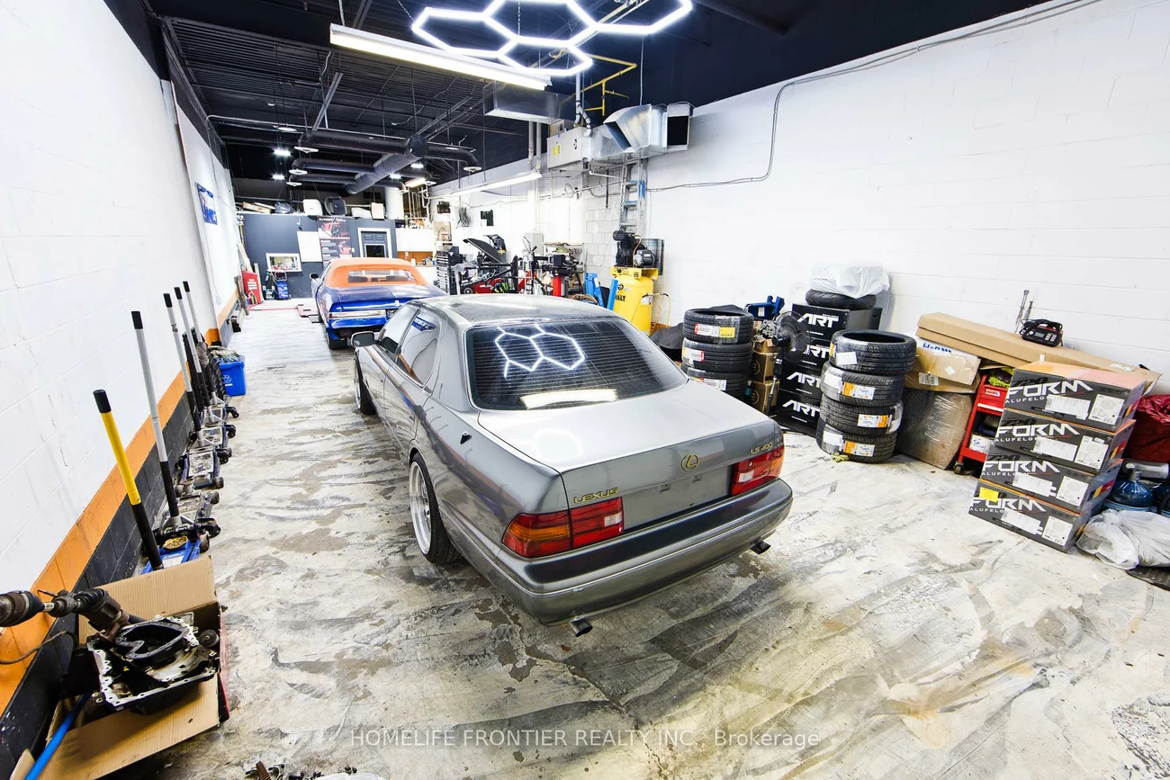 1077, Britannia, Northeast, Mississauga