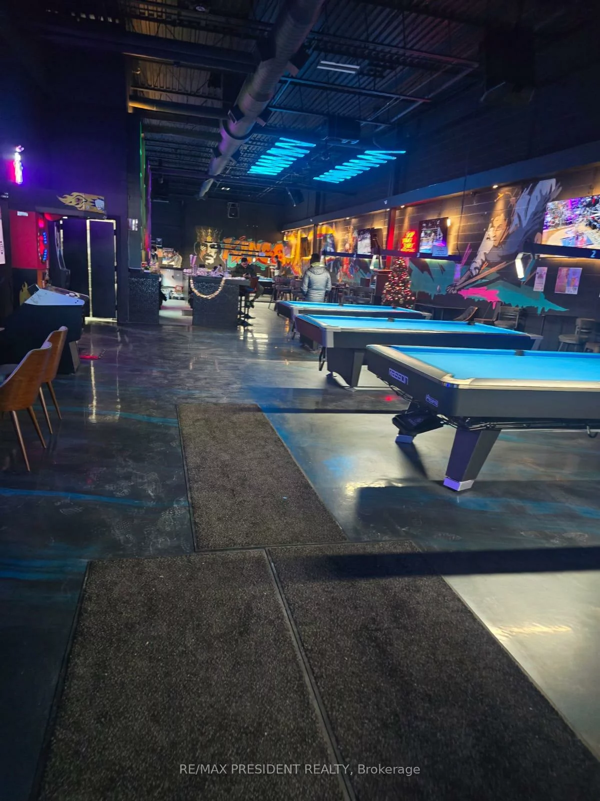 1331, Crestlawn, Northeast, Mississauga