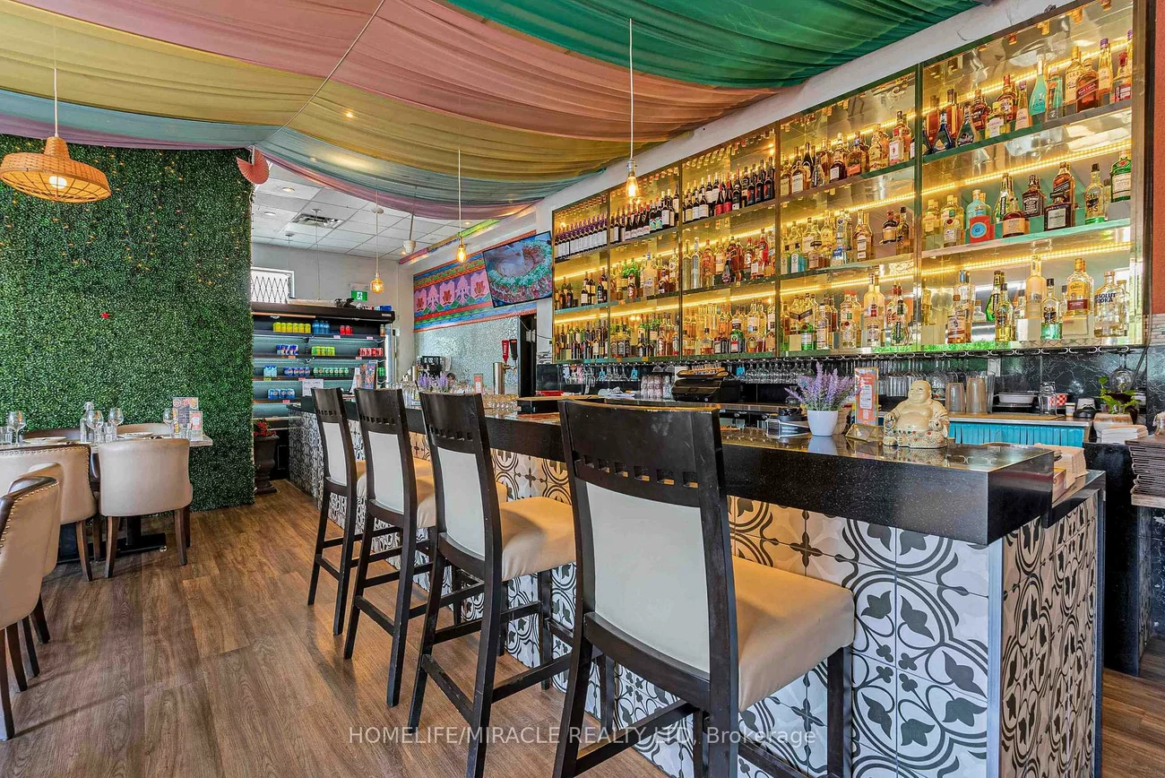 7454, Airport, Northeast, Mississauga