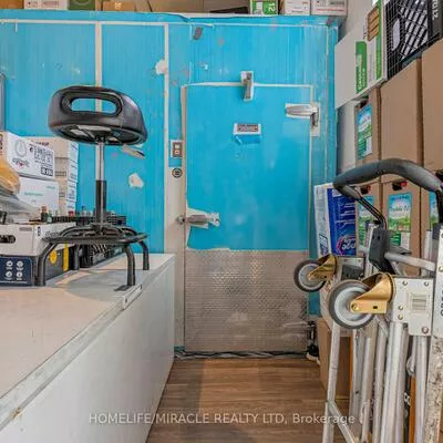 7454, Airport, Northeast, Mississauga