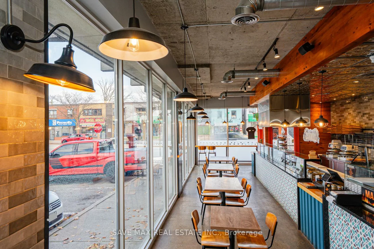 230, Lakeshore, Port Credit, Mississauga