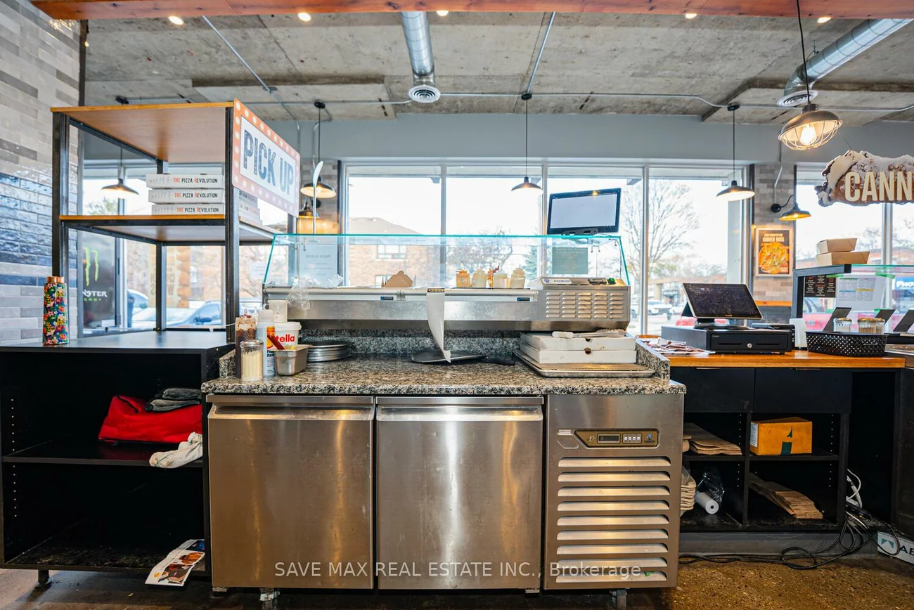 230, Lakeshore, Port Credit, Mississauga