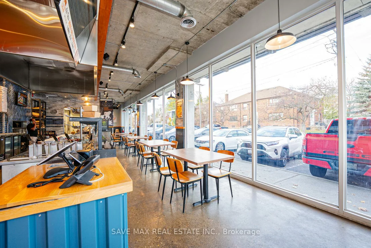 230, Lakeshore, Port Credit, Mississauga