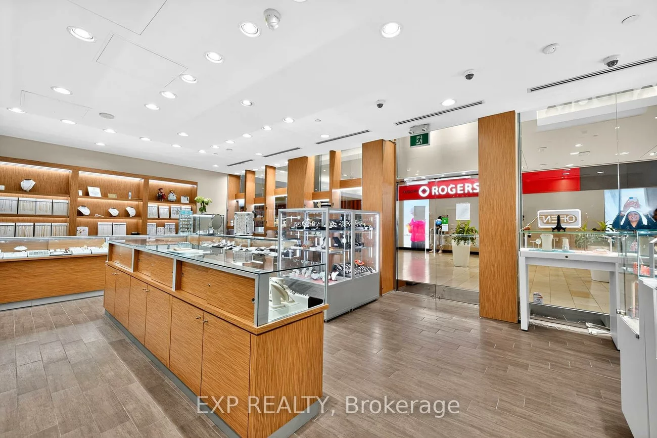 100, City Centre, City Centre, Mississauga