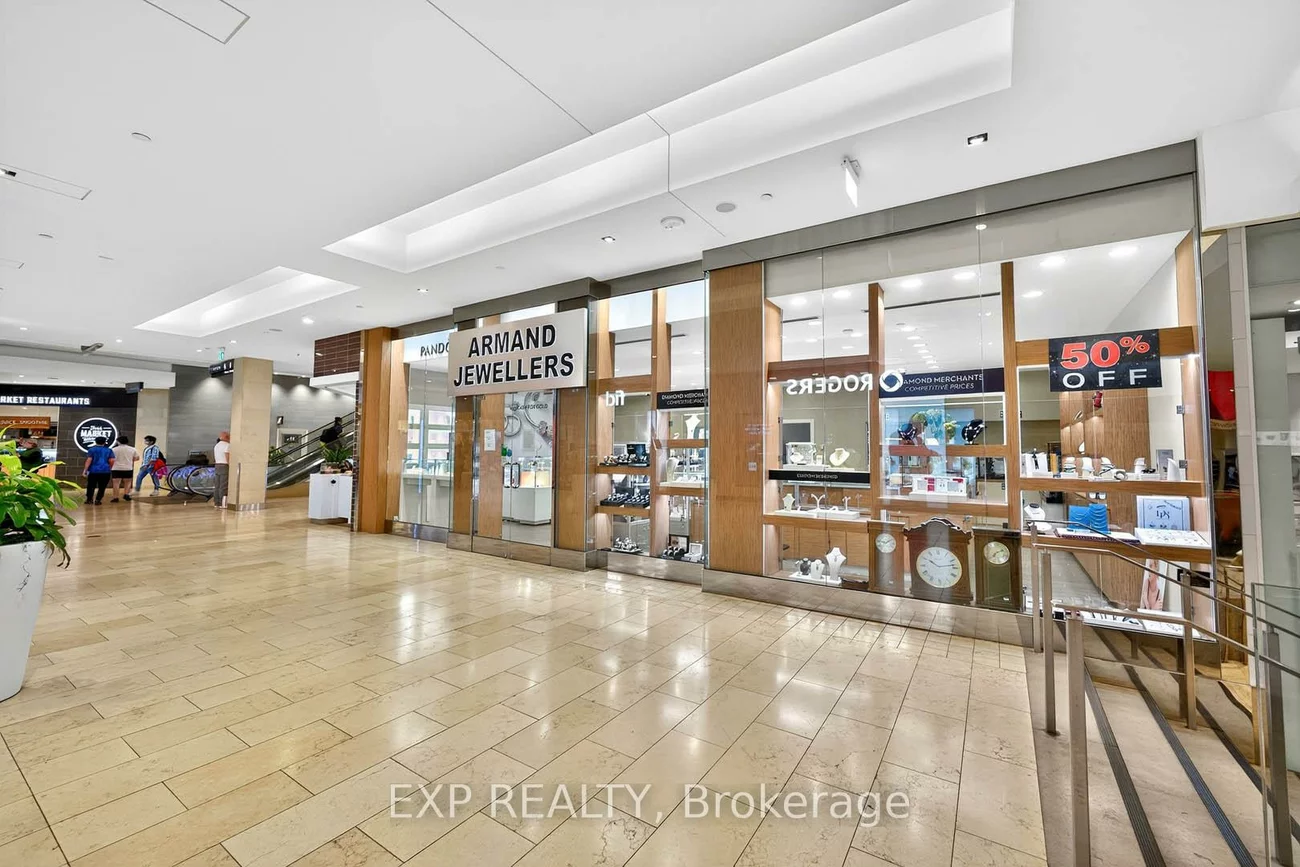 100, City Centre, City Centre, Mississauga