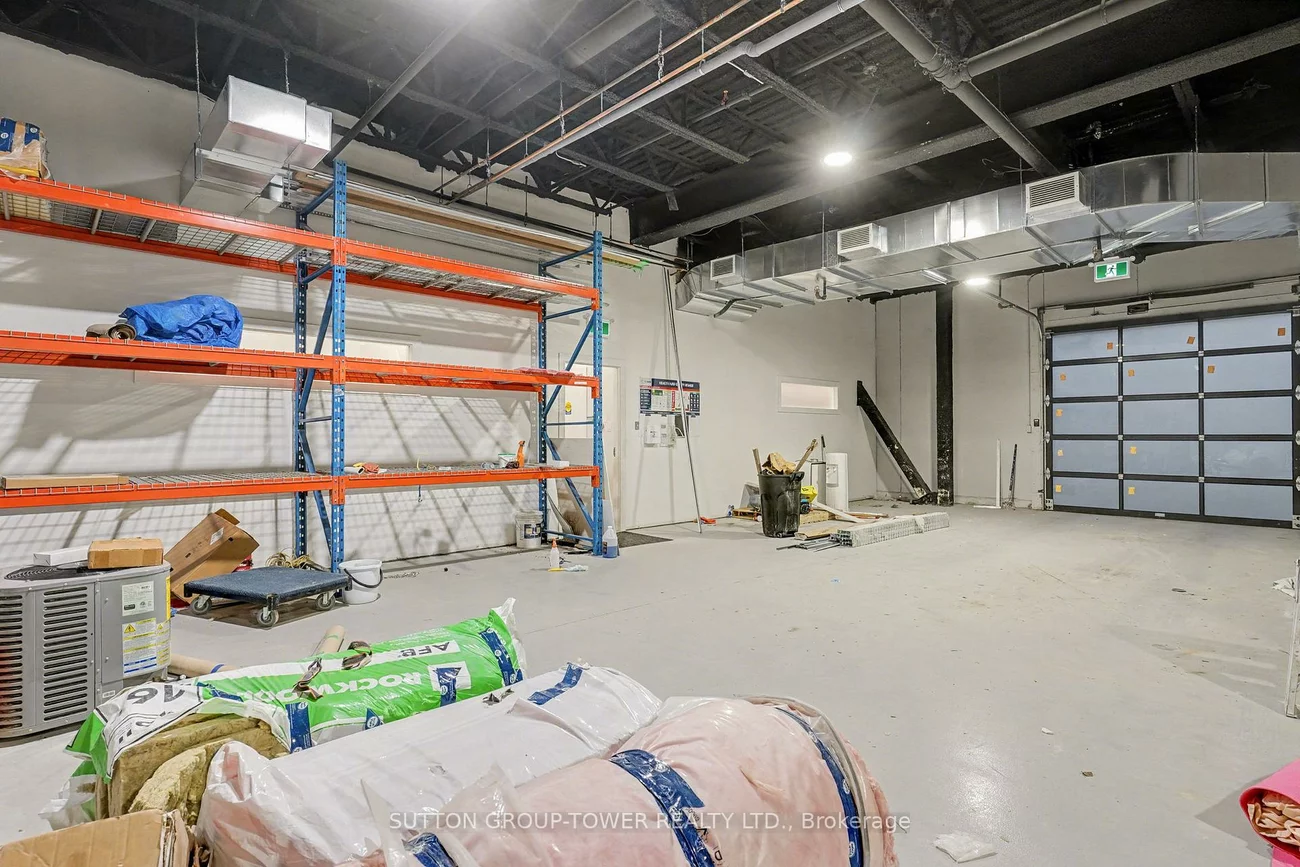 5250, Solar, Airport Corporate, Mississauga