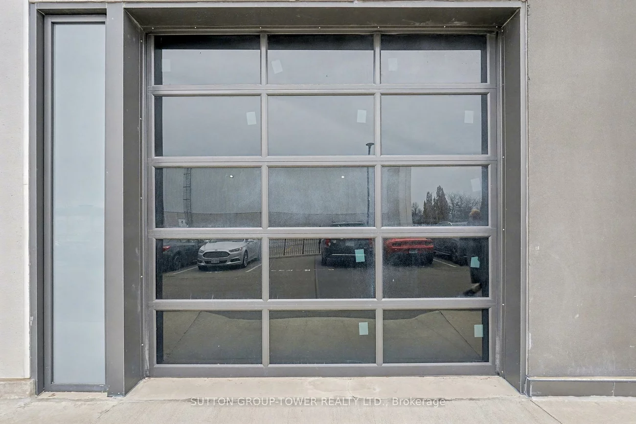 5250, Solar, Airport Corporate, Mississauga