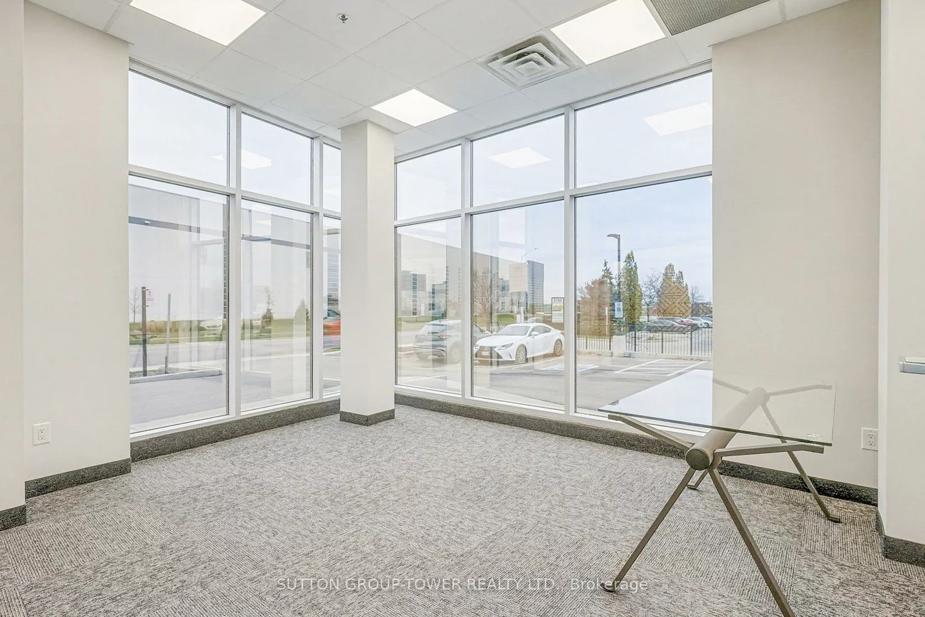 5250, Solar, Airport Corporate, Mississauga