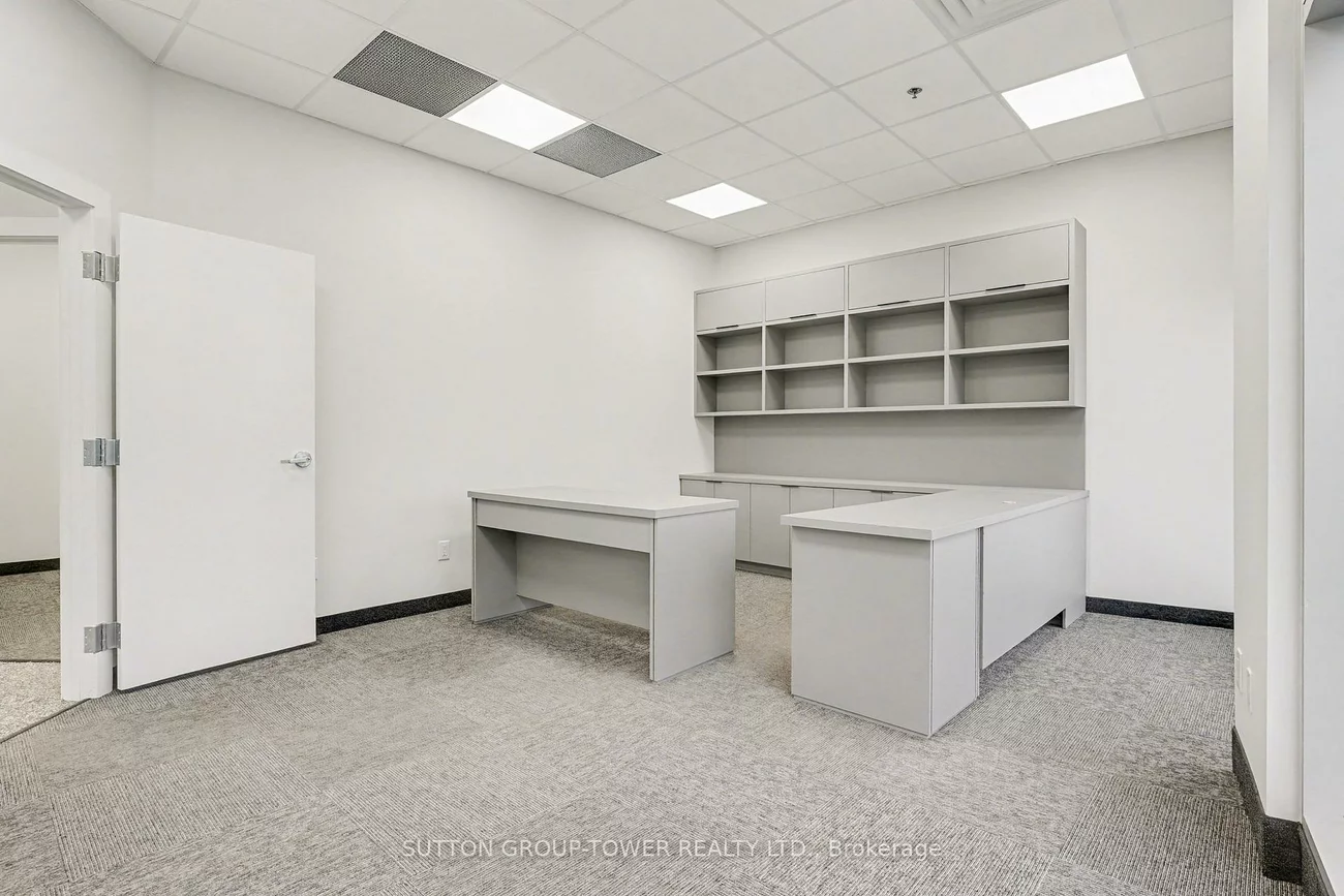 5250, Solar, Airport Corporate, Mississauga