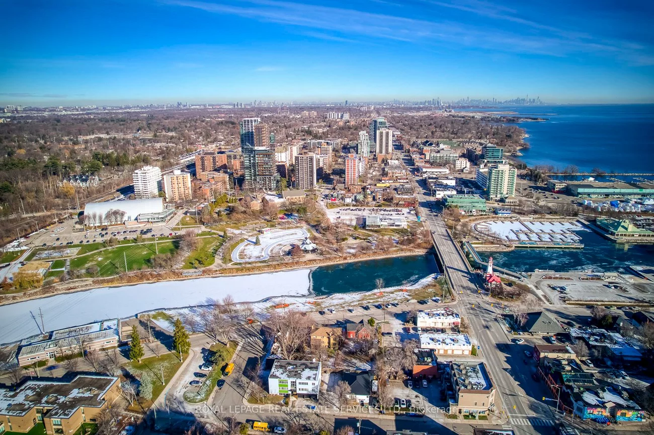 320, Lakeshore, Port Credit, Mississauga