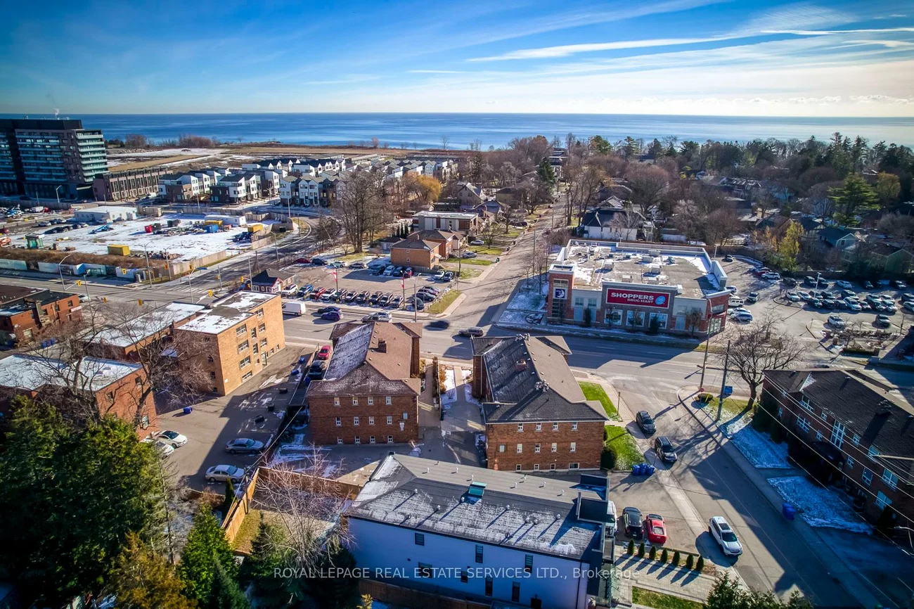 322, Lakeshore, Port Credit, Mississauga