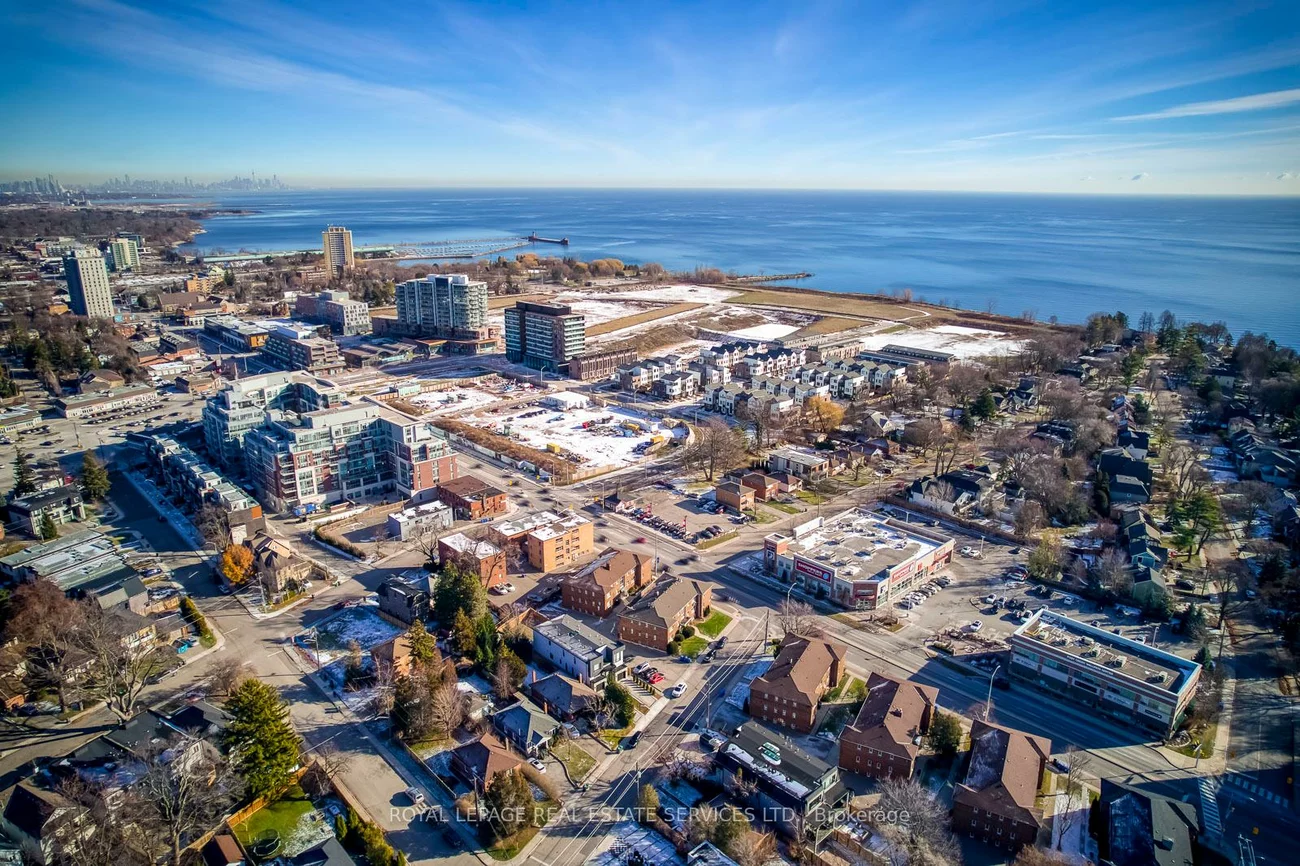 322, Lakeshore, Port Credit, Mississauga