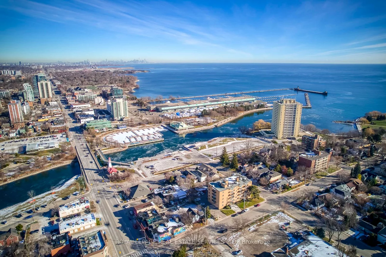 322, Lakeshore, Port Credit, Mississauga