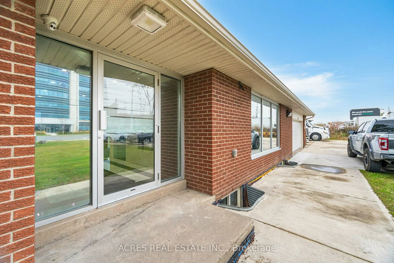 140-160, Derry, Gateway, Mississauga