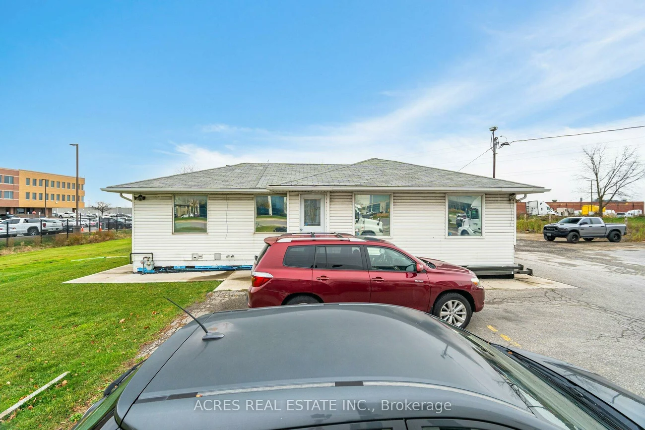 140-160, Derry, Gateway, Mississauga