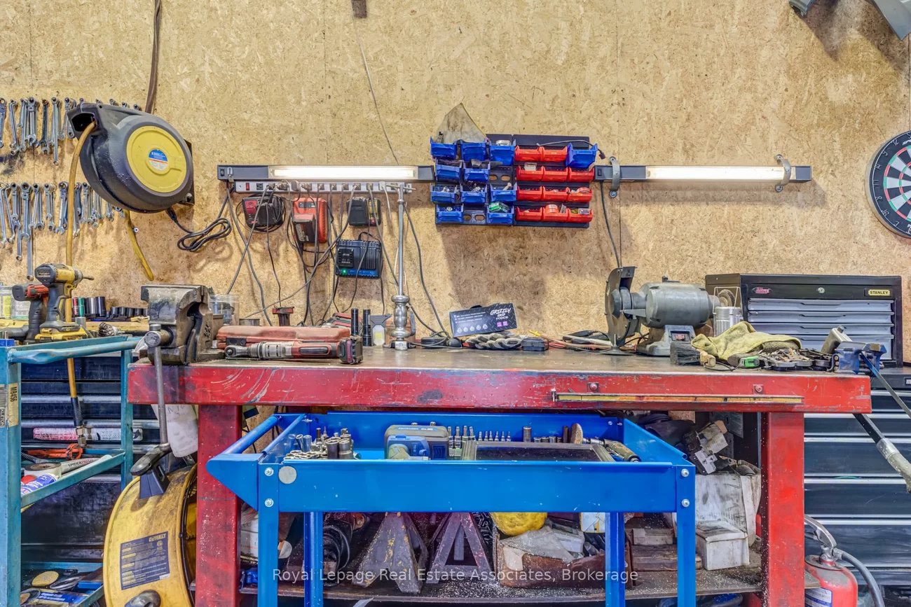 5890, Dixie, Northeast, Mississauga