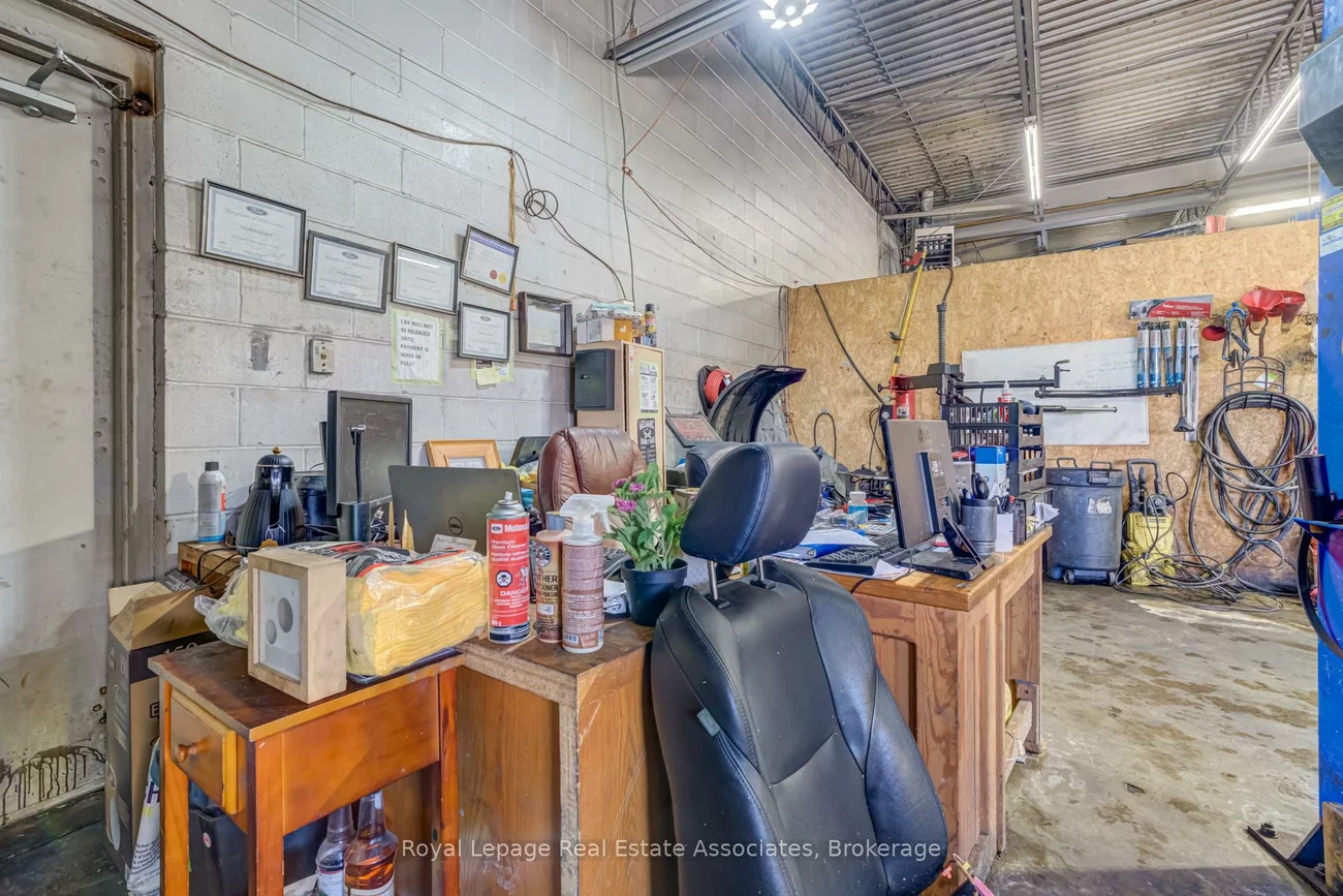 5890, Dixie, Northeast, Mississauga