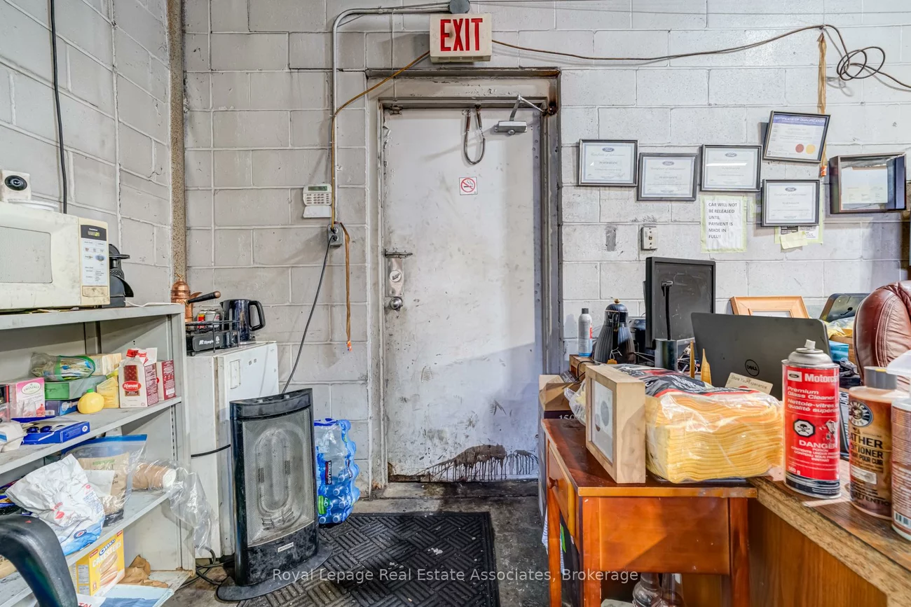 5890, Dixie, Northeast, Mississauga