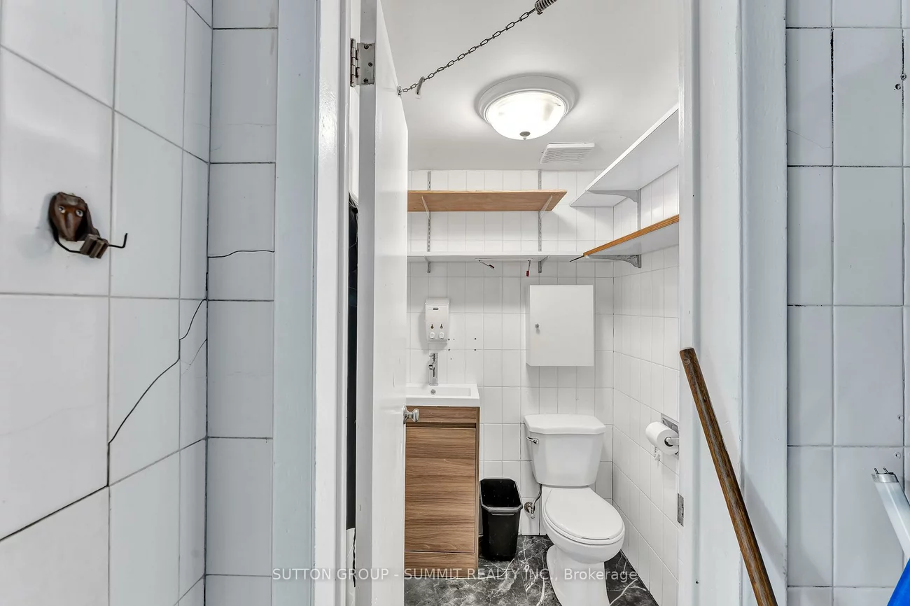 2500, Hurontario, Cooksville, Mississauga