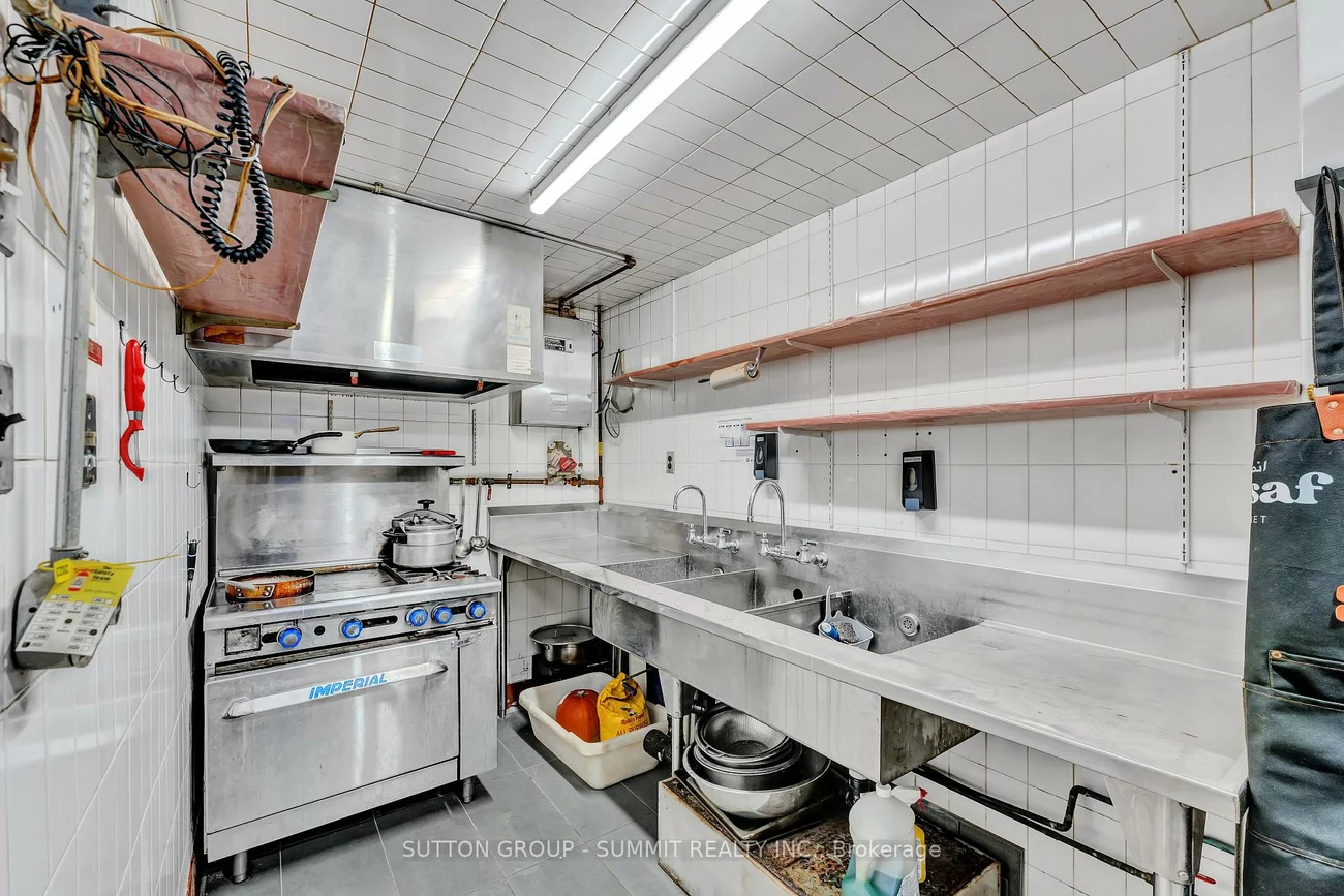 2500, Hurontario, Cooksville, Mississauga