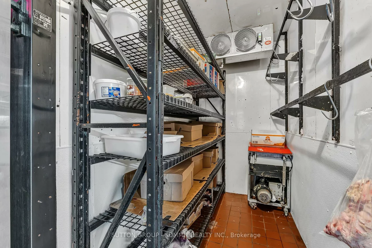 2500, Hurontario, Cooksville, Mississauga