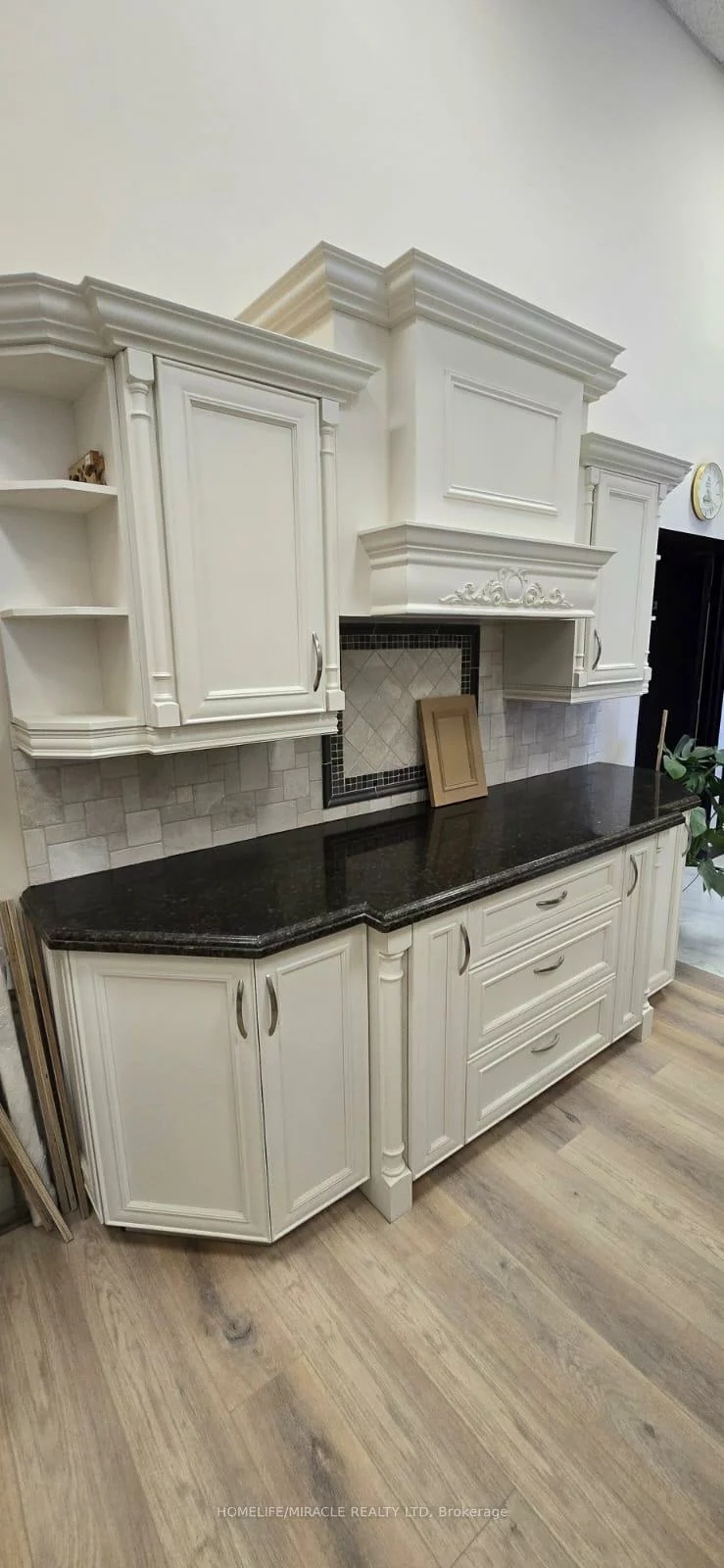 3505, Laird, Western Business Park, Mississauga