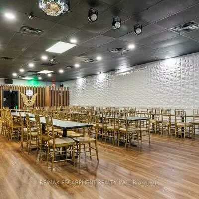 833, Westlock, Erindale, Mississauga