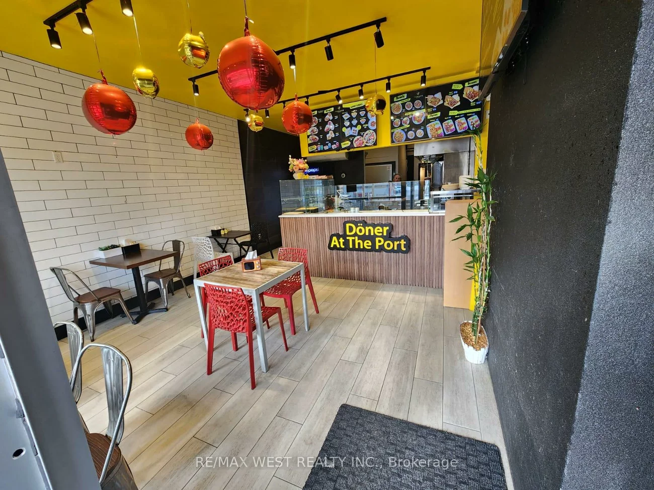 94, Lake Shore, Port Credit, Mississauga