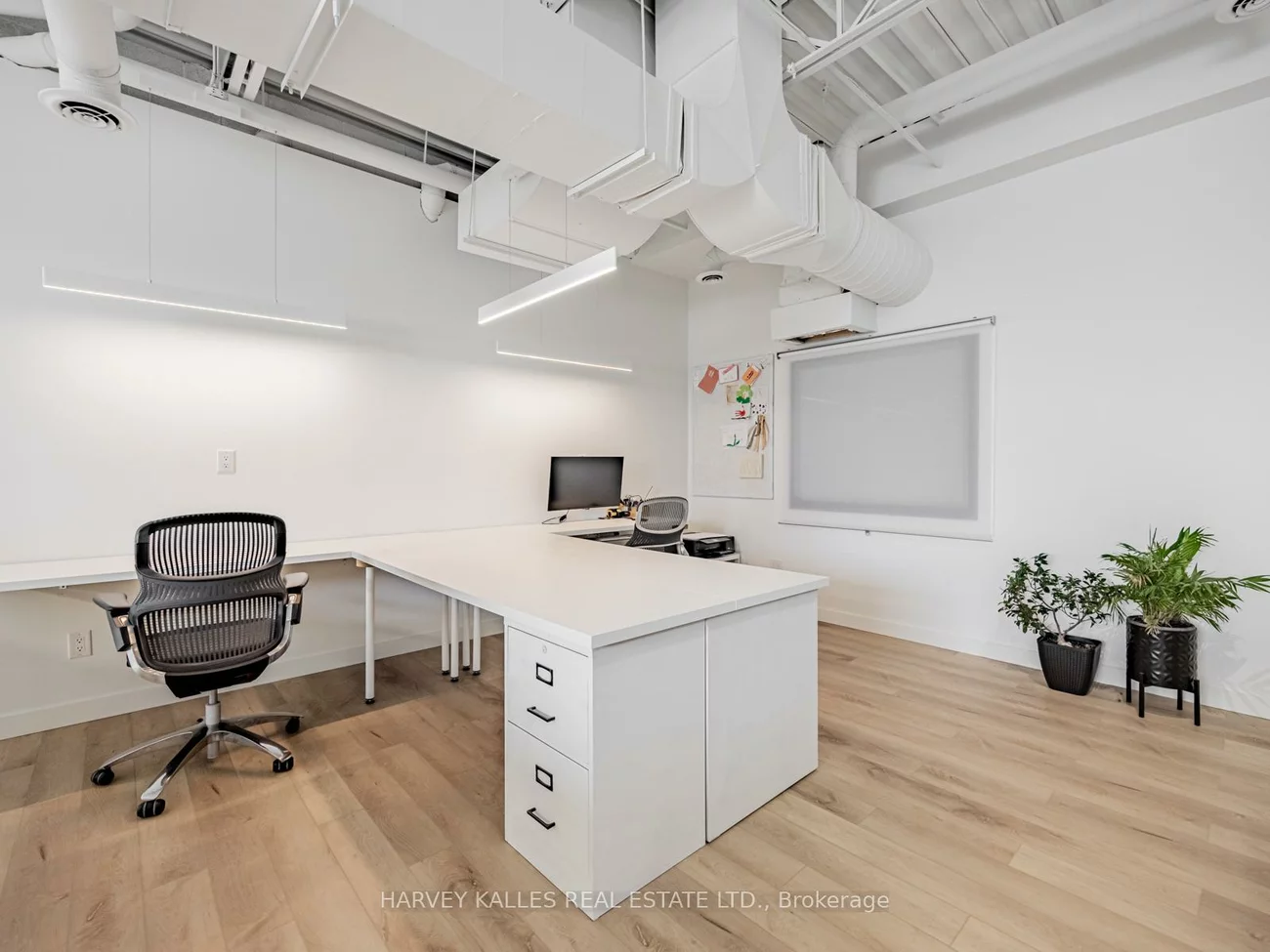 1215, Queensway, Dixie, Mississauga