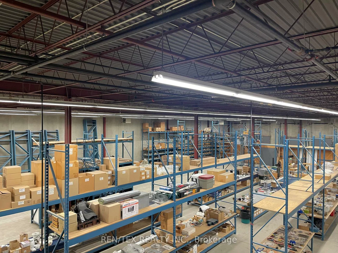 261, Ambassador, Gateway, Mississauga