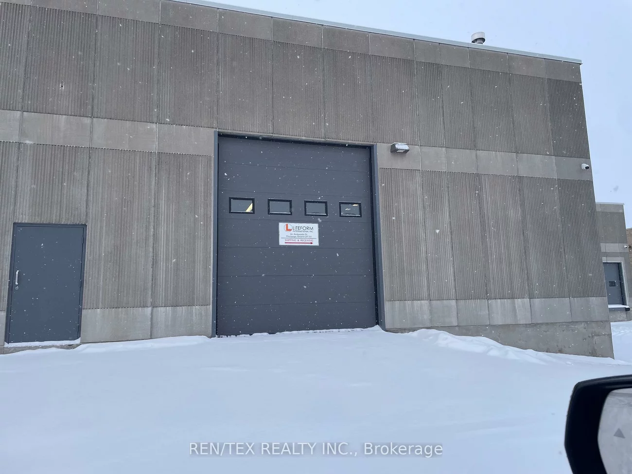 261, Ambassador, Gateway, Mississauga