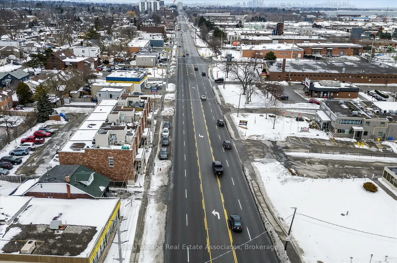 881, Lakeshore, Lakeview, Mississauga