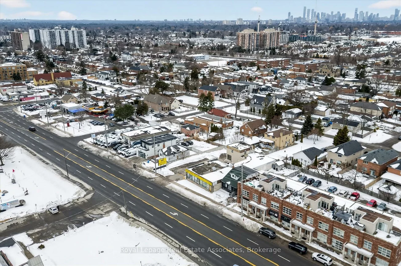 881, Lakeshore, Lakeview, Mississauga