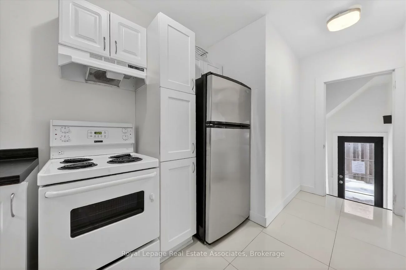 881, Lakeshore, Lakeview, Mississauga