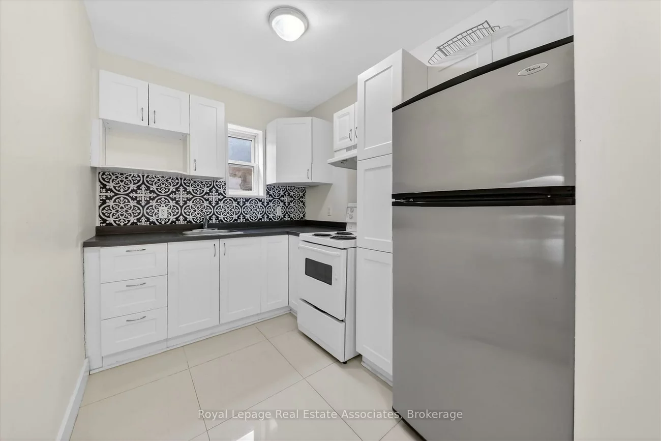 881, Lakeshore, Lakeview, Mississauga